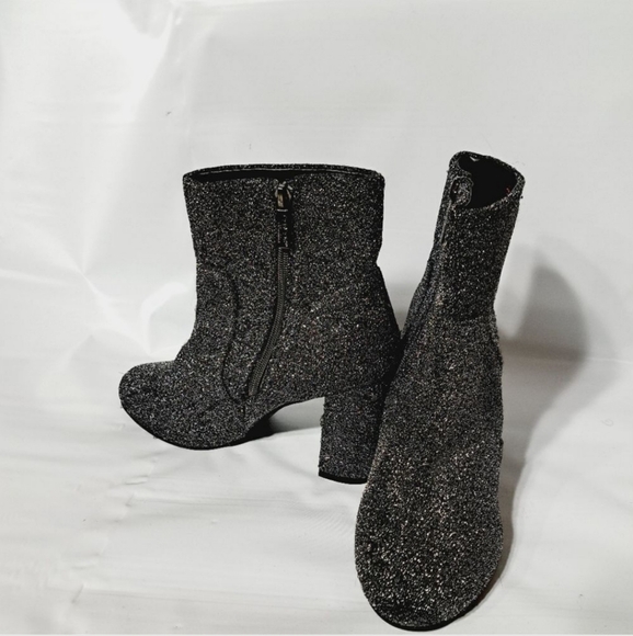 Set - Picture 5 of 8